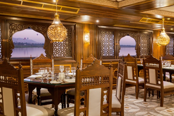 Uniworld Boutique S.S. Sphinx Restaurant 0.jpg